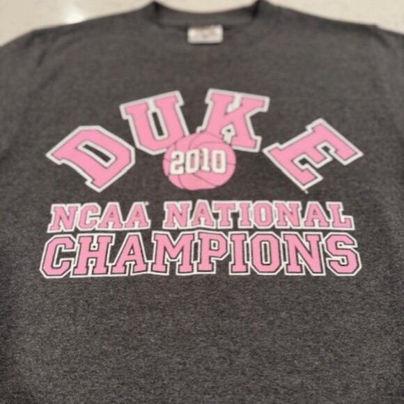 Duke NCAA National Basketball Champions T-shirt - 2010 - Picture 4 of 9